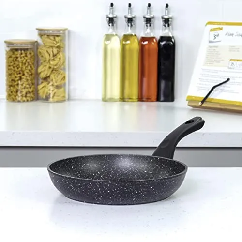 Blackmoor 67080 Classic 28cm Frying Pan/Non-Stick Coating/Cool Touch Handle/Suitable for Induction, Electric and Gas Hobs/Black Colour