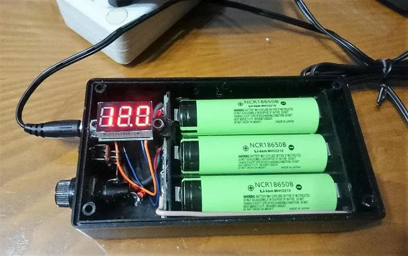 Versatile DIY ABS 18650 Battery Holder Cases - 1 to 4 Slot Power Bank Storage Solutions