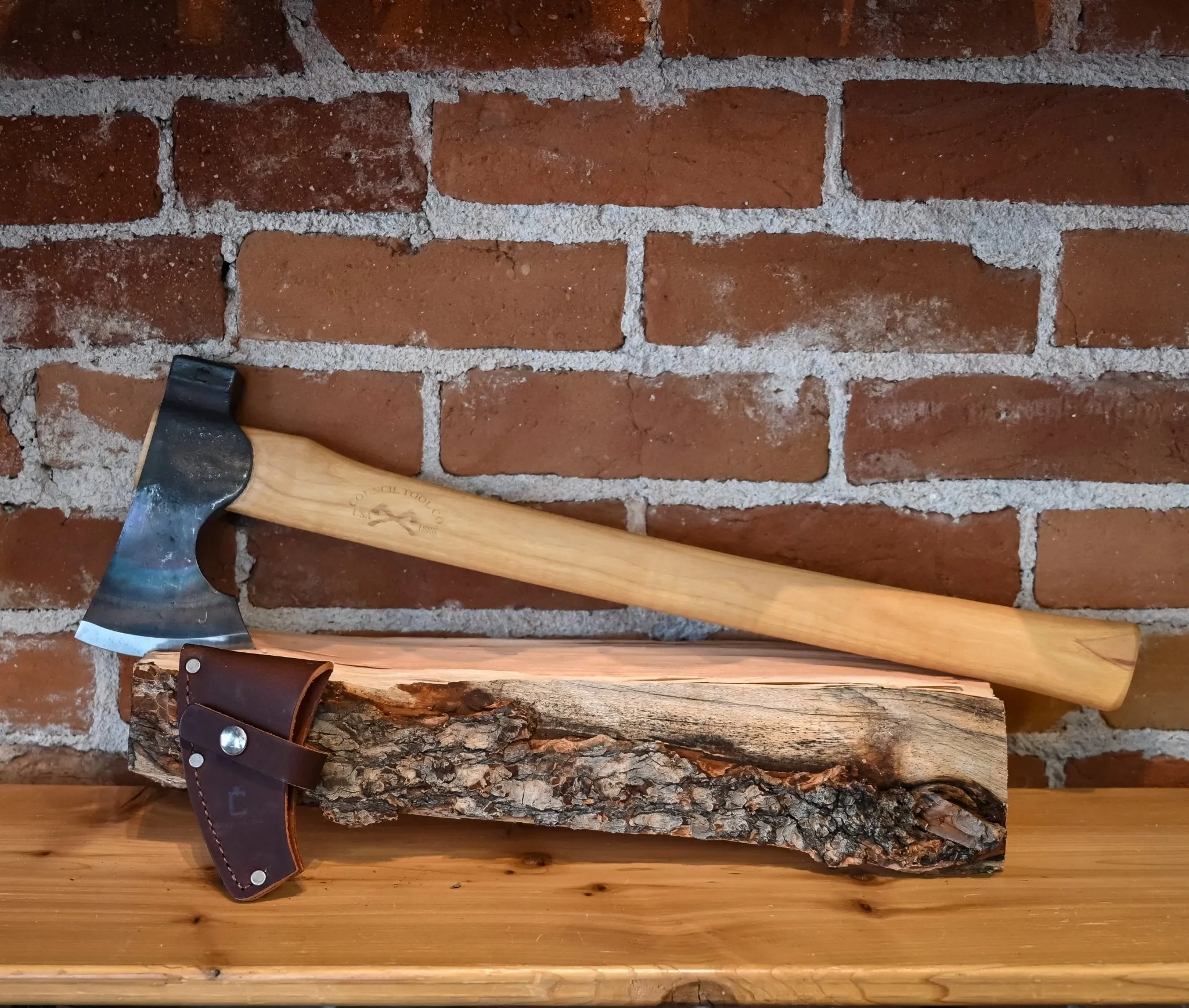 Wood-Craft 1.7lbs Camp Carver Axe W/22" Straight Handle & Mask